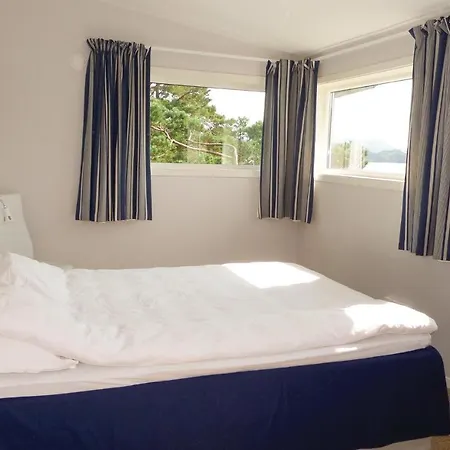 Ferienhaus Gorgeous In With Kitchen