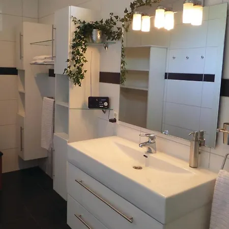 Ferienhaus Gorgeous In With Kitchen *